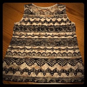 Women’s tank size Medium